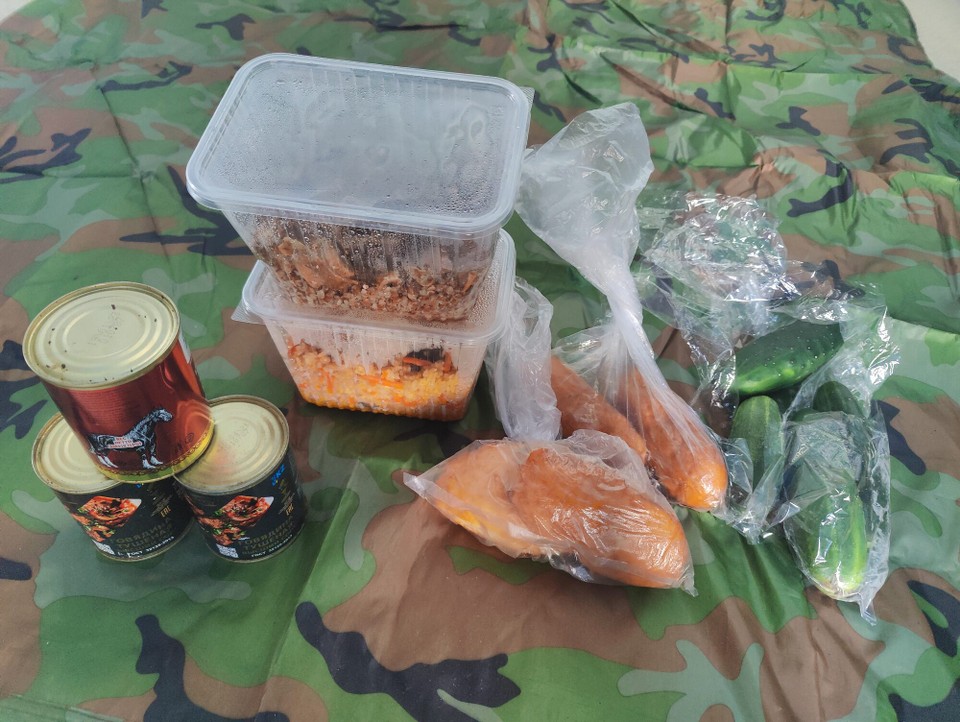 Kasachstan - Krasnoznamenskoe - Die Essensvorräte die ich heute alle bekommen habe