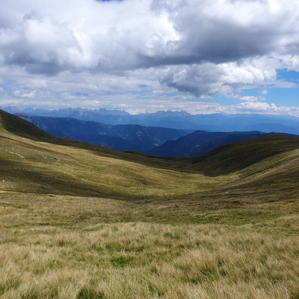 Italien - Meran - Und auch die Dolomiten zeigen sich.