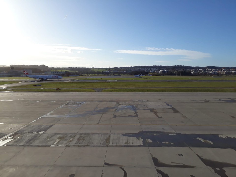 Schweiz - Kloten - Take off ....