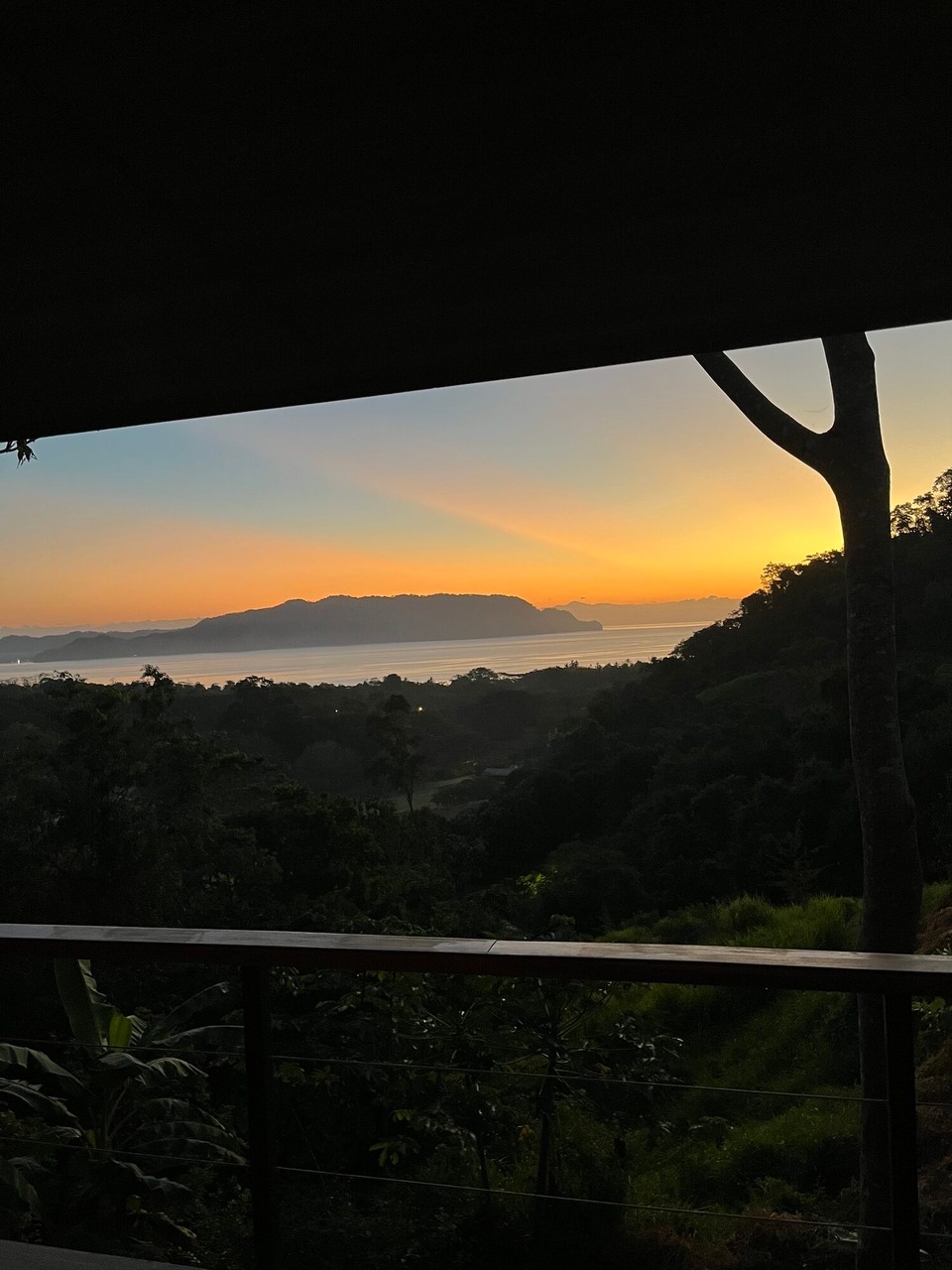 Costa Rica -  - Sonnenaufgang aus dem Bett, das geht klar! 