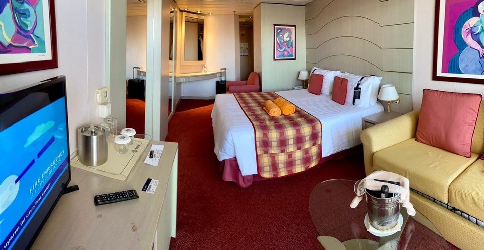 Griechenland - Artemis/Loutsa - Zimmer MSC Lirica Balkon