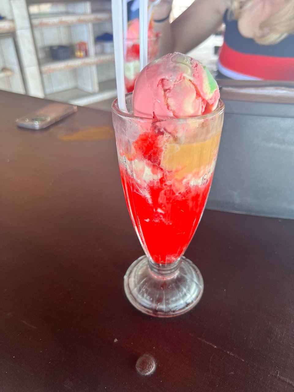 Costa Rica - Puntarenas - Mer hend eus uf de Schock denn zerst mal so en Drink gholt wo aber leider besser usgseht weder schmöckt…