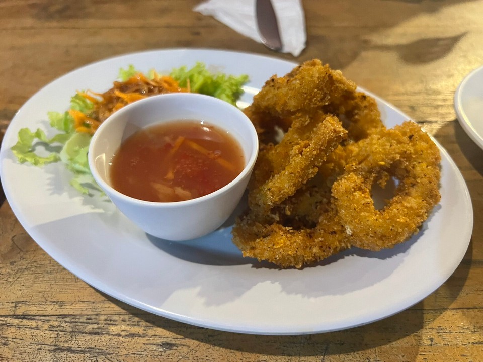 Indonesien - Klungkung - Crispy Calamari 🦑🐙