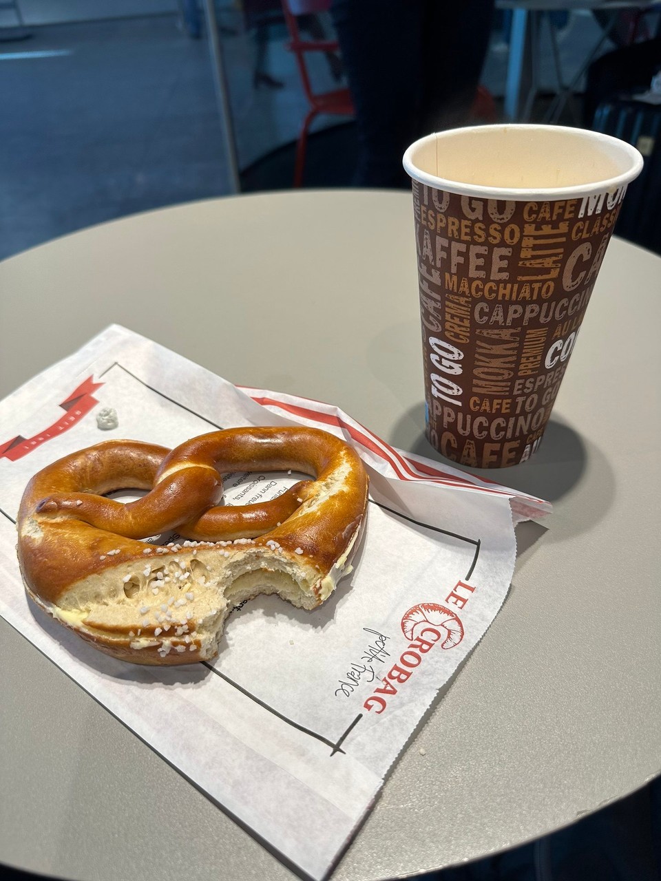 Deutschland - Frankfurt am Main - Endlich mal wieder das geliebte Grundnahrungsmittel 😎