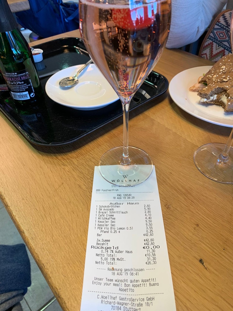 Deutschland - Böblingen - 10:40 Abflug LAOLA !!!! Sektchen zum Frühstück. Los geht‘s 