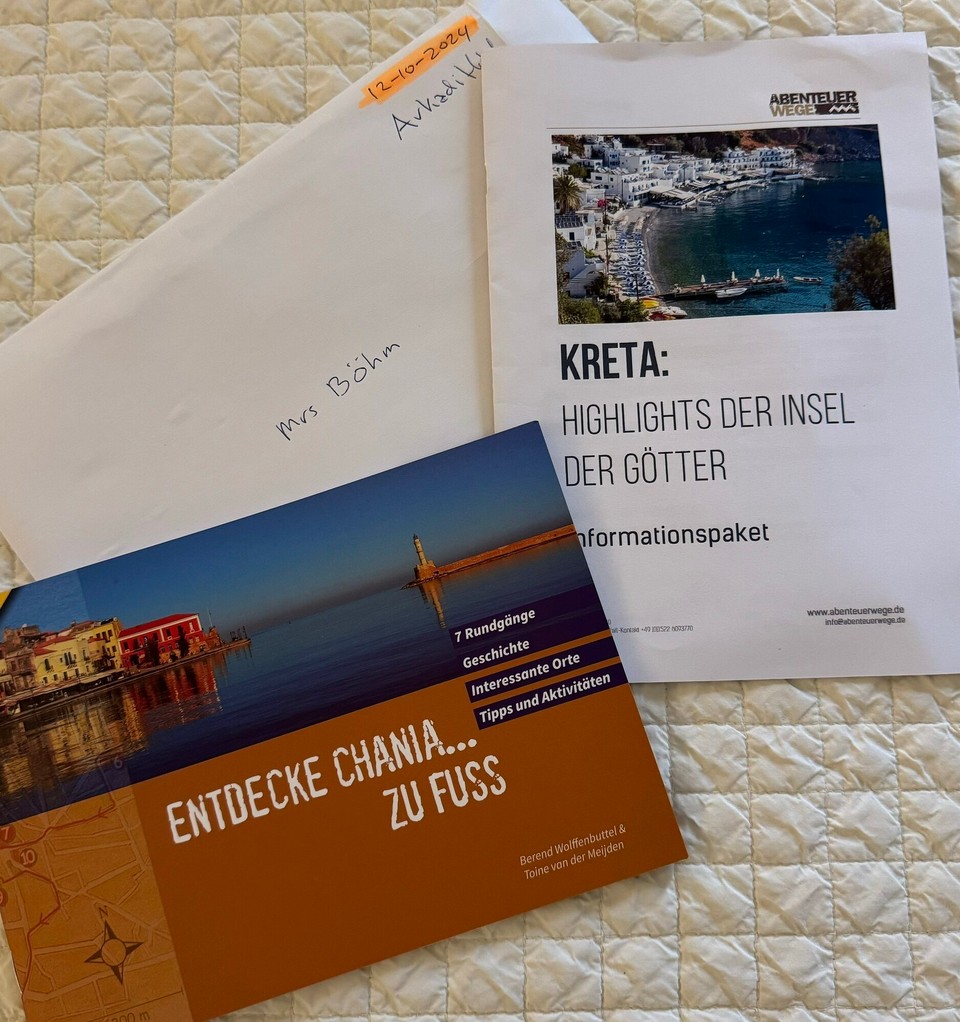 Griechenland - Chania - Startklar an der Rezeption! 