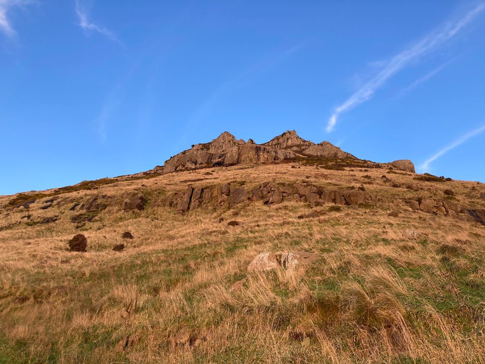 Neuseeland - Governors Bay - Die Sonne lässt Mount Bradley erstrahlen 😎