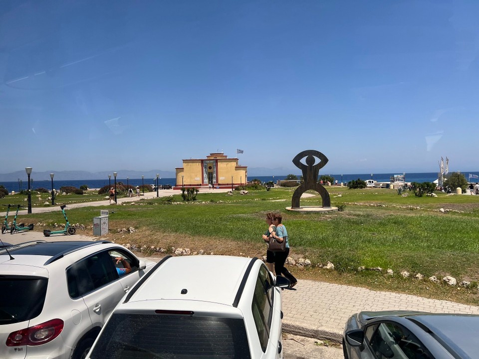 Griechenland - Rodos - Die nördliche Spitze von Rhodos, wo das ägäische Meer auf das Mittelmeer trifft. An der Spitze befindet sich das Aquarium von Rhodos.