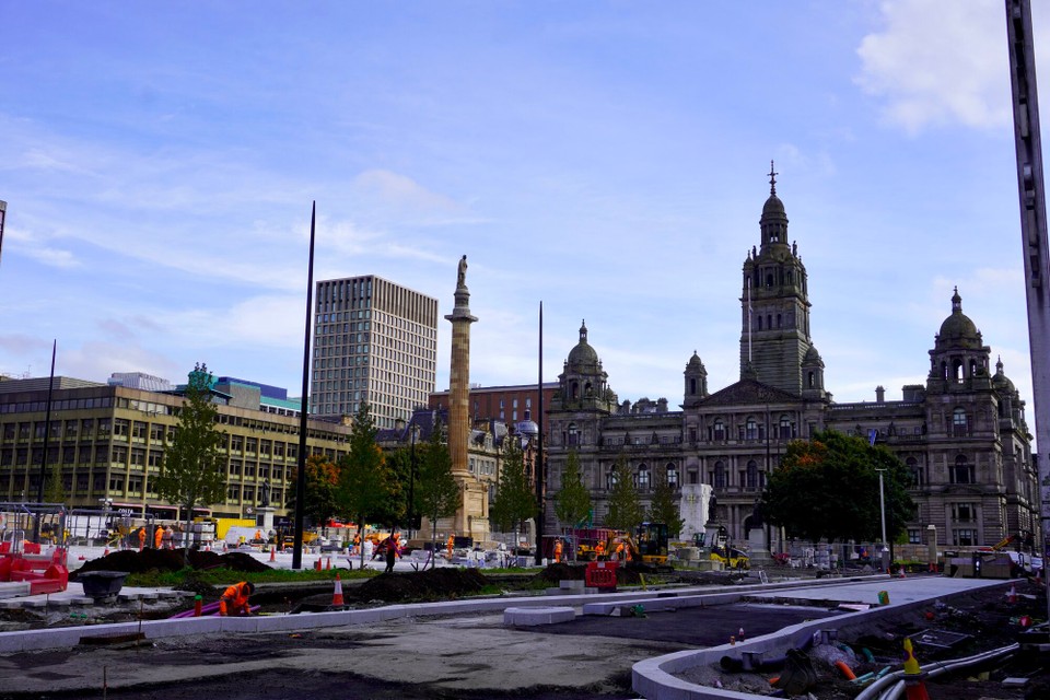 Vereinigtes Königreich - Glasgow - Mir kenneds: Überall a de bekannte Plätz/Chile/Musee heds wenn mir da sind Consruction Works😂