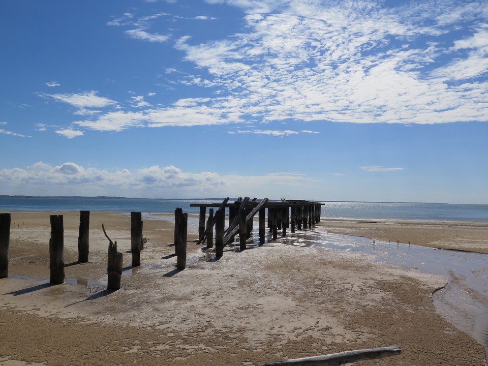 Australia - Fraser Island - McKenzie jetty