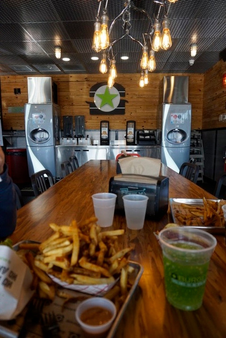  - Abundant Life Church - Burgerfi