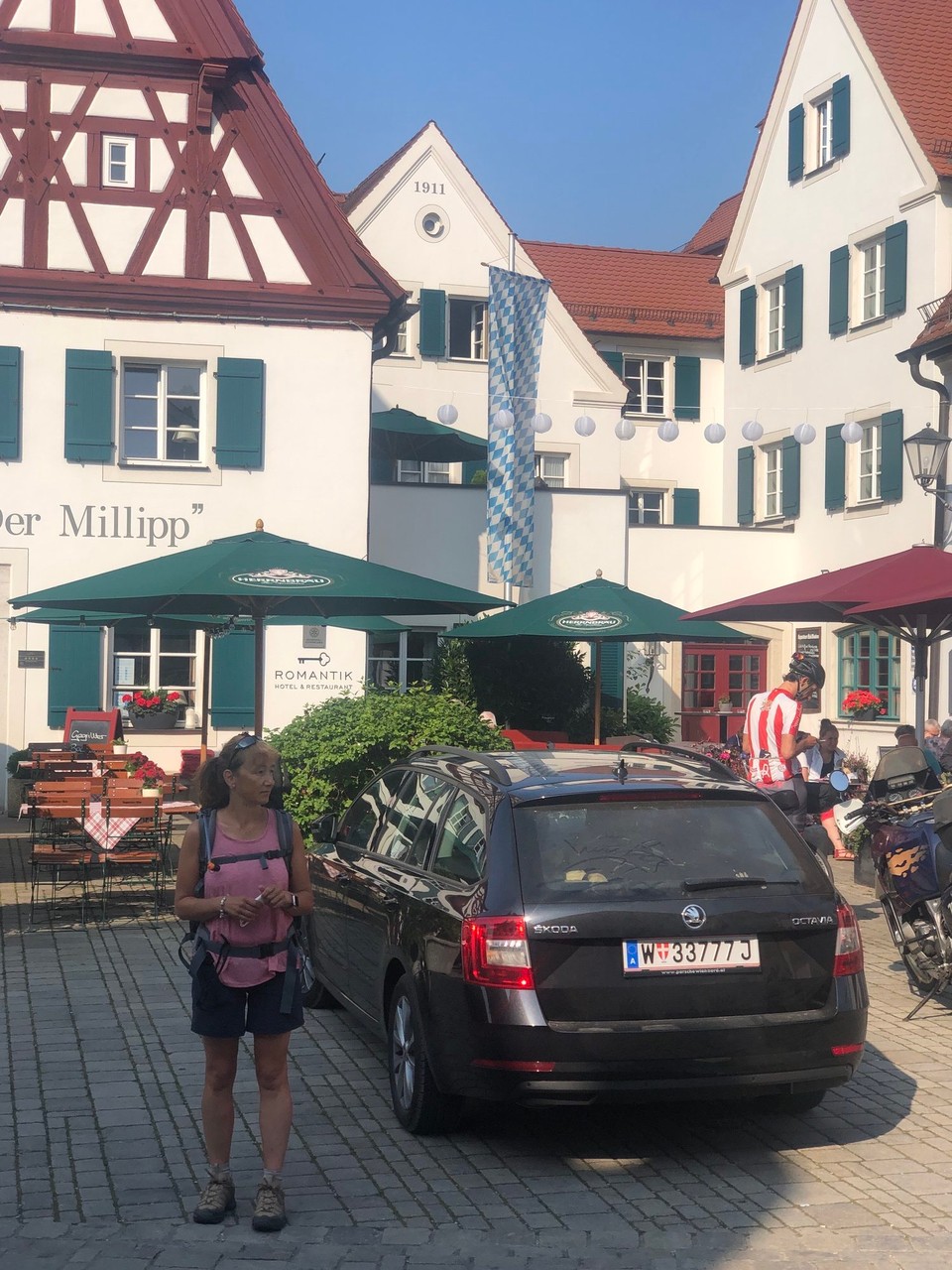 Deutschland - Riedenburg - Oben, links neben der Fahne war unser Zimmer