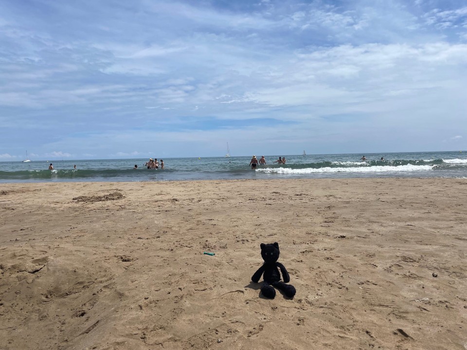 Spain - Barcelona - Where is everyone?