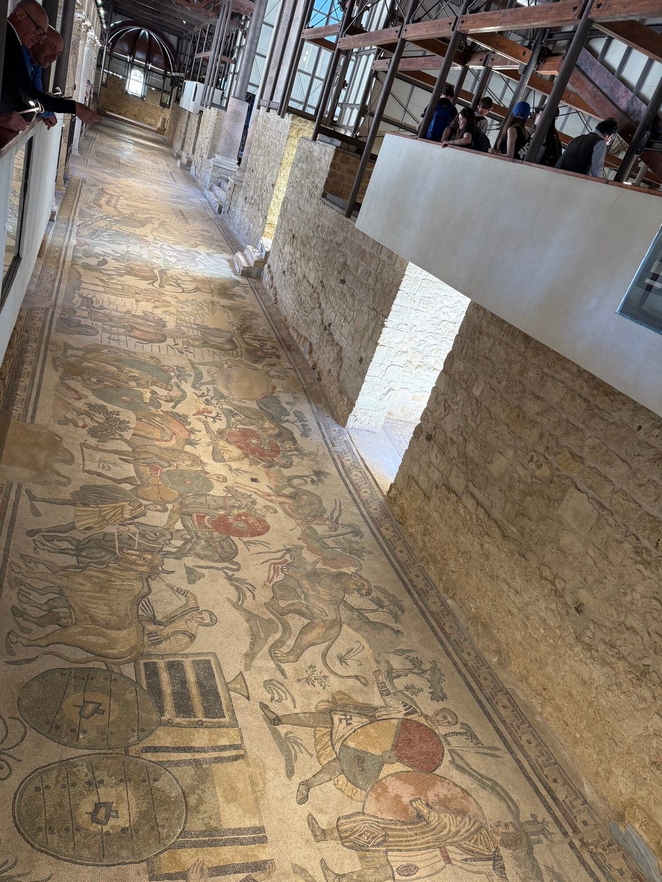 Italien - Riposto - Mosaiken erzählen Geschichten 