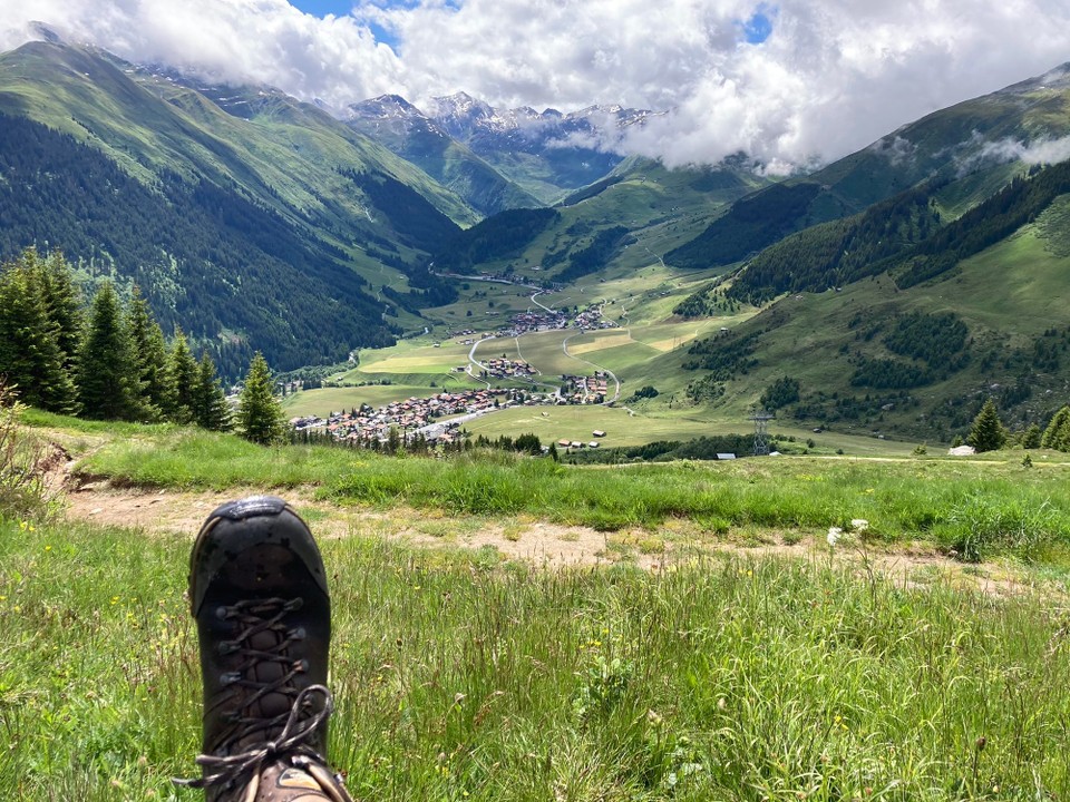 Schweiz - Rueras - Abstieg vom Cuolm da Vi