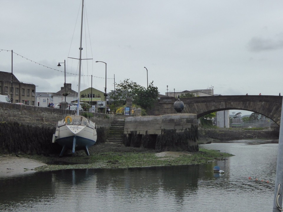 Ireland - Dungarvan - The yacht had to wait for the next high tide to float again, so was left high and dry for nearly 12 hours.