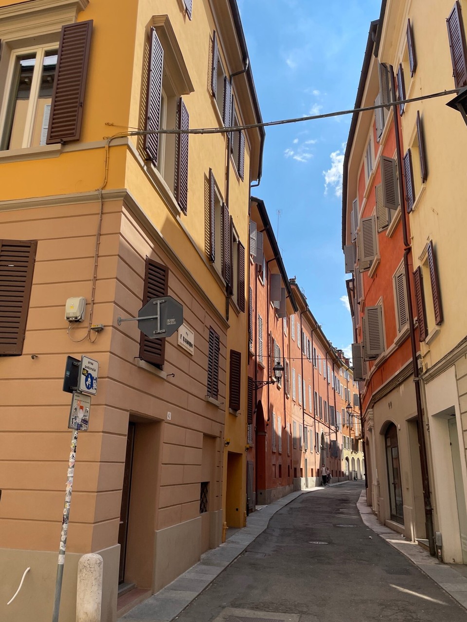 Italien - Maranello - Keine Strasse ist hier gerade