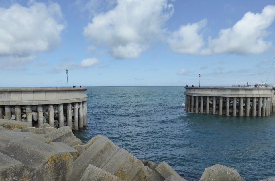 Ireland - Greystones - The marina entrance.