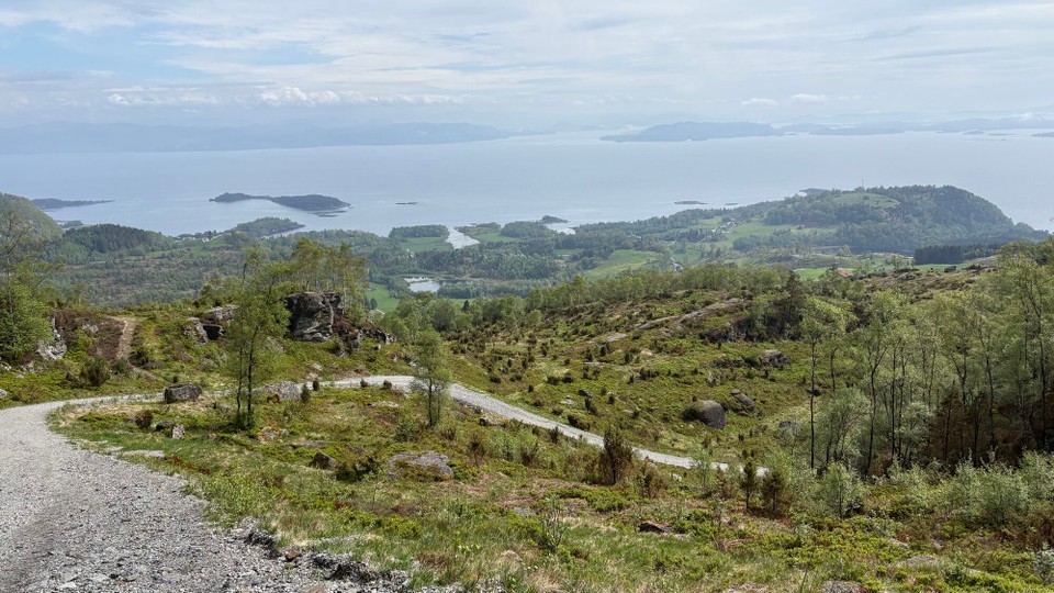 Norwegen - Aksdal - immer wieder tolle Aussicht auf den Fjord 