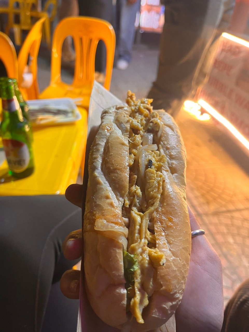 Vietnam - Ninh Binh - Bahn mi before bed - bloody lovely 