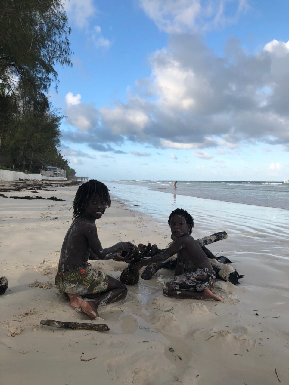 Kenia - Diani Beach - Sie brauchen kein Smartphone ...😏