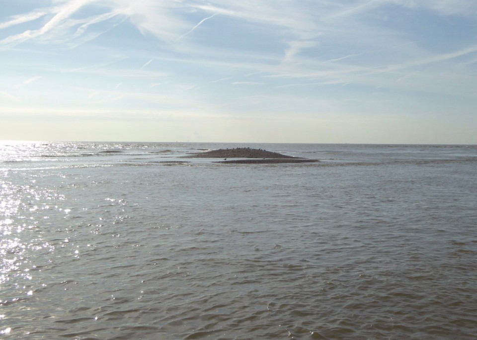 United Kingdom - Felixstowe - Leaving the entrance to the Deben, the shoals looked very close.