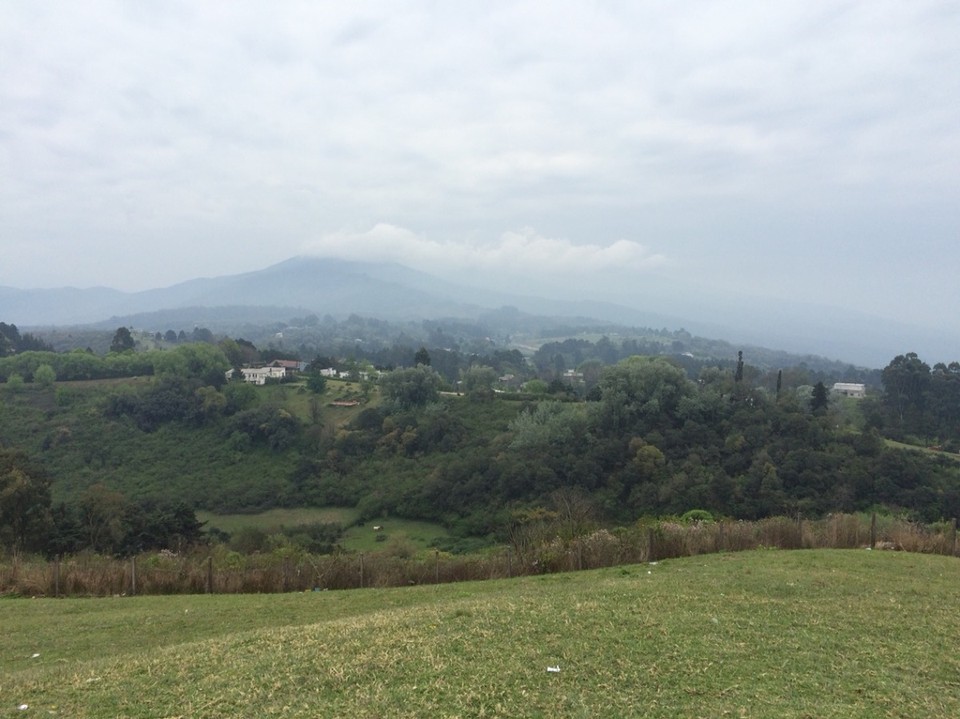 Argentinien - San Miguel de Tucumán - Faszinierenderweise reicht der Nebelwald von Venezuela die Anden tausende Kilometer südwärts - und endet als letztes Fitzelchen genau hier, das Wetter ist entsprechend