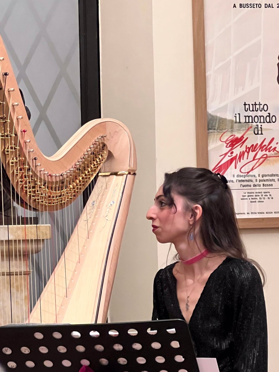 Italien - Busseto - Ebenso grandios war die junge Harfenistin. Sie hat ein Stück für Flöte und Harfe komponiert, welches uns sehr gefallen hat👏🏼👏🏼👏🏼