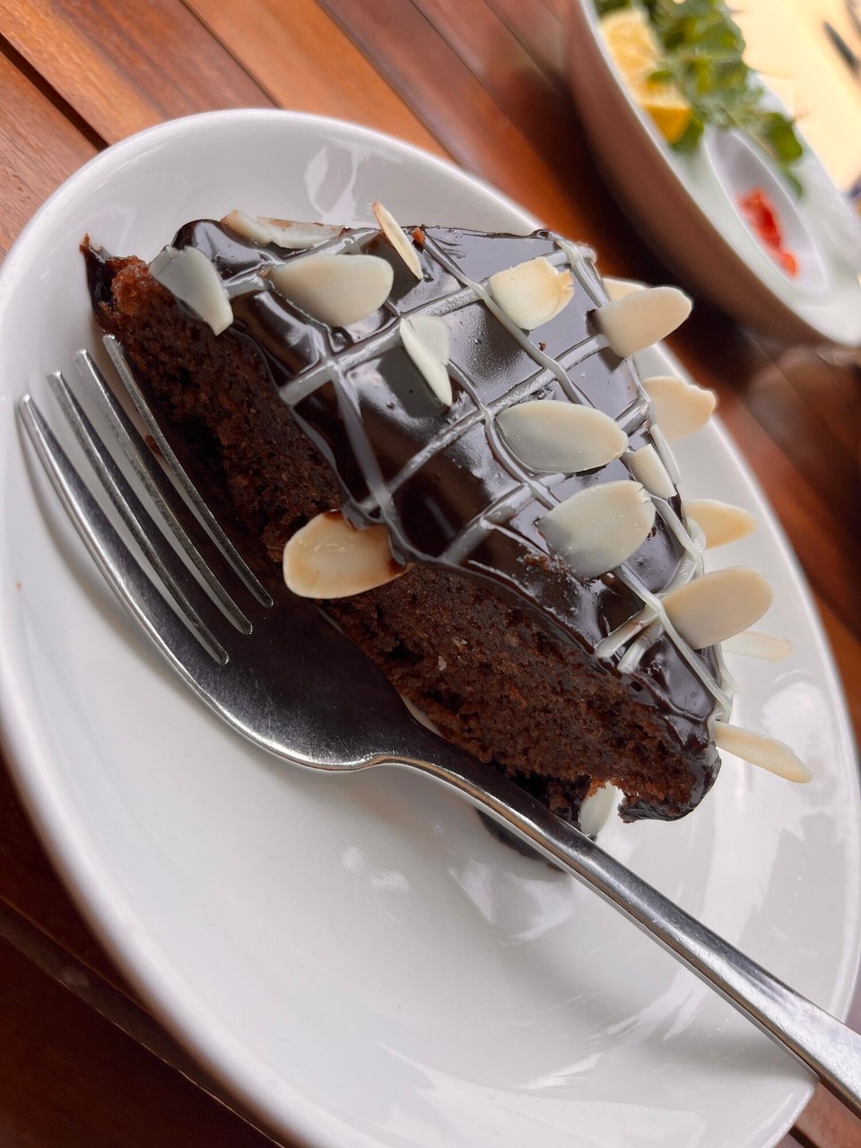 Vietnam - Sa Pa - Followed by the bakery’s chocolate brownie this was so needed. 

FaceTimed Mum and Anna and then got back to my bed for a nap and more Netflix. Had an everything shower and then we went out for some dinner