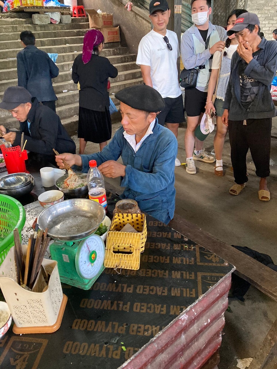Vietnam - Meo Vac - Frühstückssuppe… 