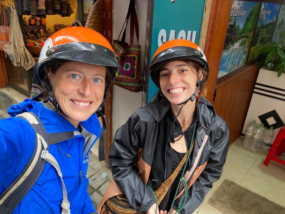 Vietnam - Sa Pa - Wir leihen einen Scooter und düsen damit rum 🥳