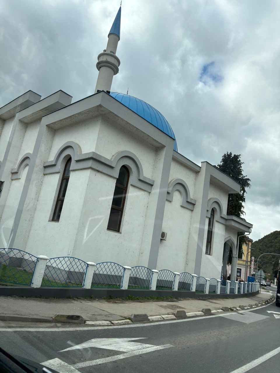 Bosnien und Herzegowina - Bihać - Unterwegs jede Menge Moscheen 