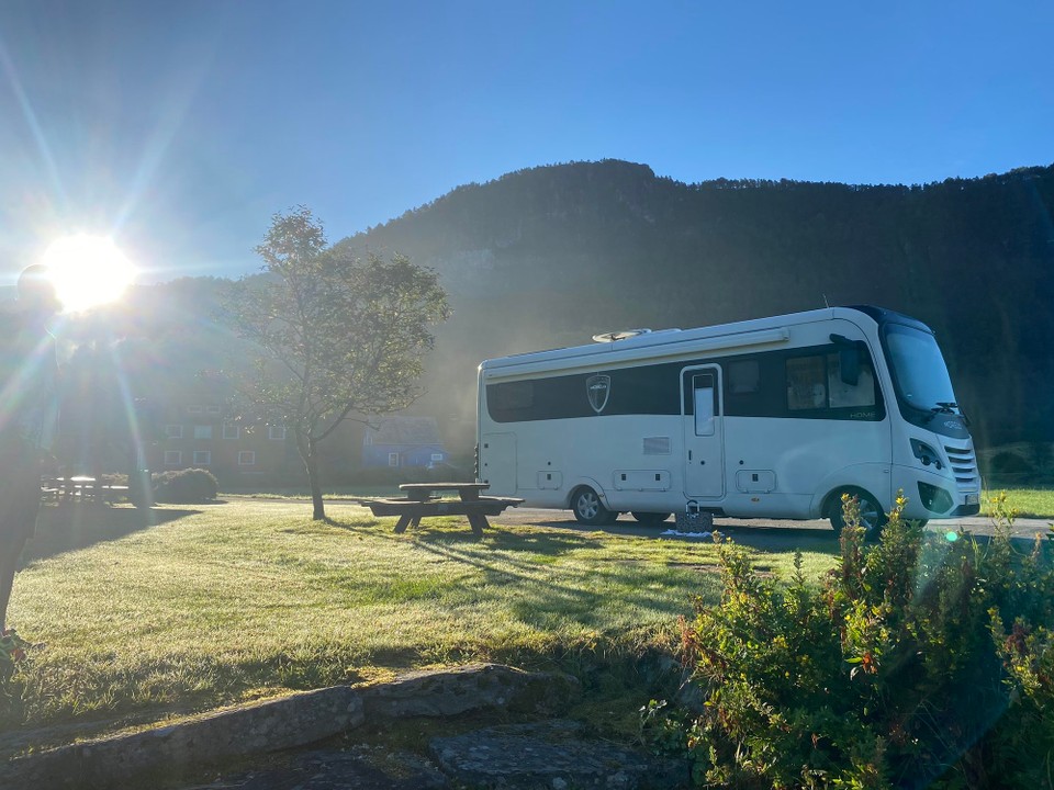Norwegen - Eikelandsosen - 