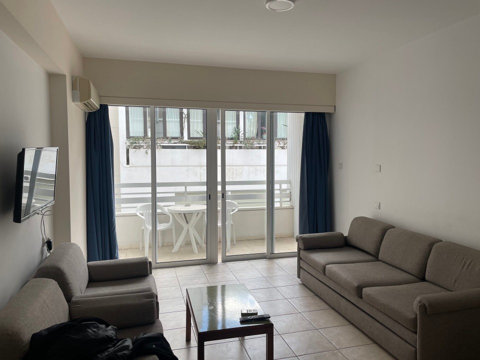 Kypros - Larnaca - Our living room hotel 