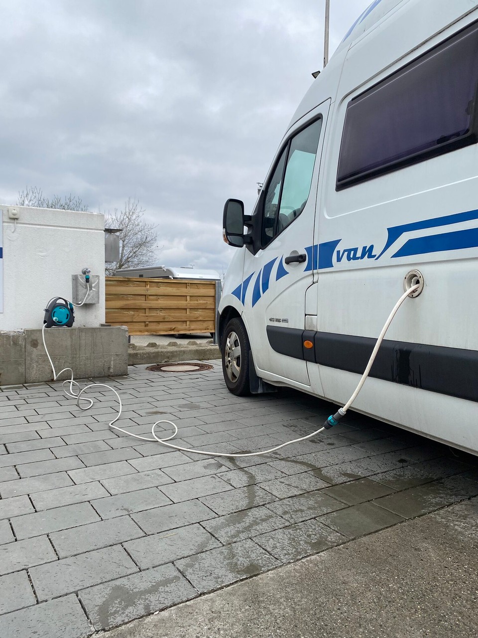 Deutschland - Sulzemoos - …Frischwasser tanken!