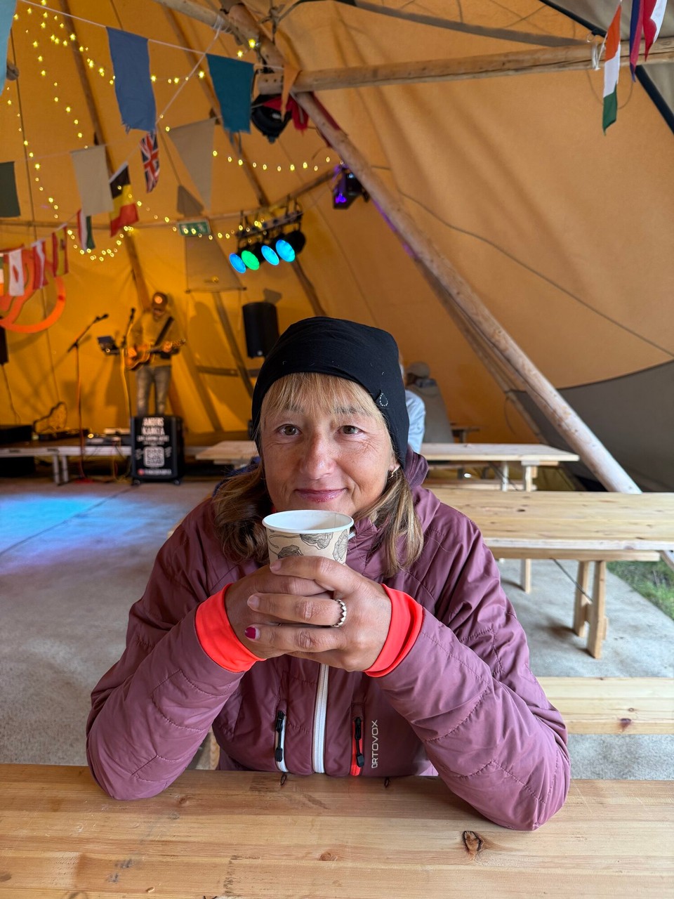 Schweden - Abisko - Glühwein im Trackers Inn