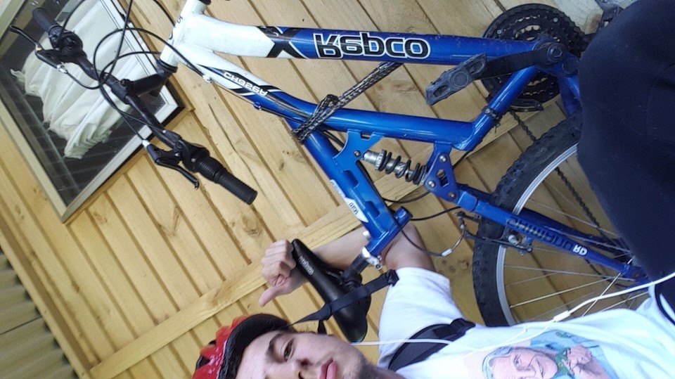 Neuseeland - Tamahere - Ich und das Kinder-Fahrrad.