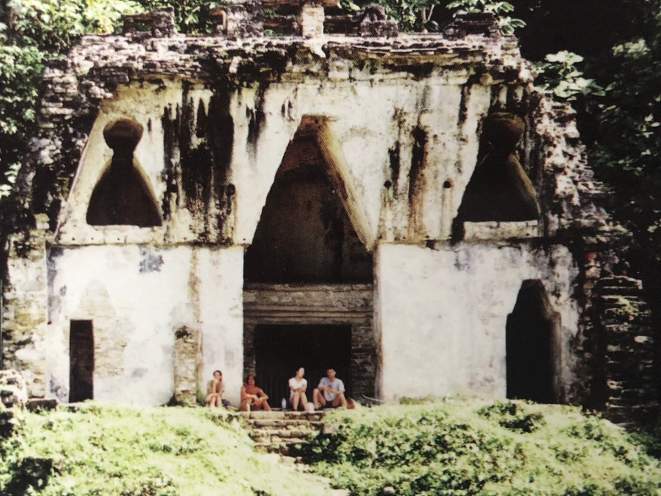 unbekannt - Yucatán - PALENQUE
TEMPLE OF THE FOLIATED CROSS

























PALENQUE







