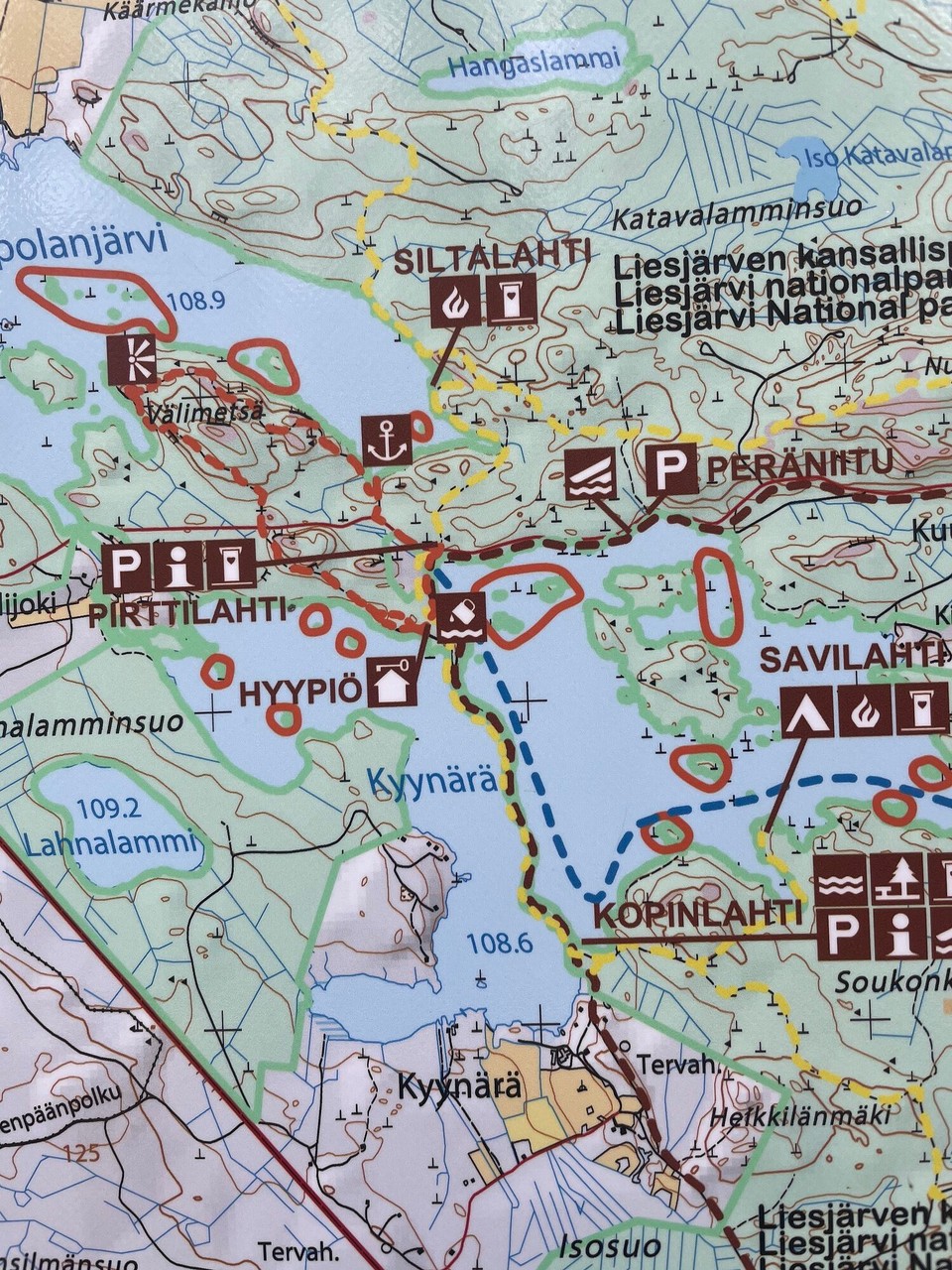Finnland - Liesjärvi - Der gelbe Weg geht durch den See 