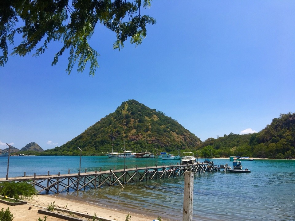 Indonesien -  - Waecicu Beach 🍍