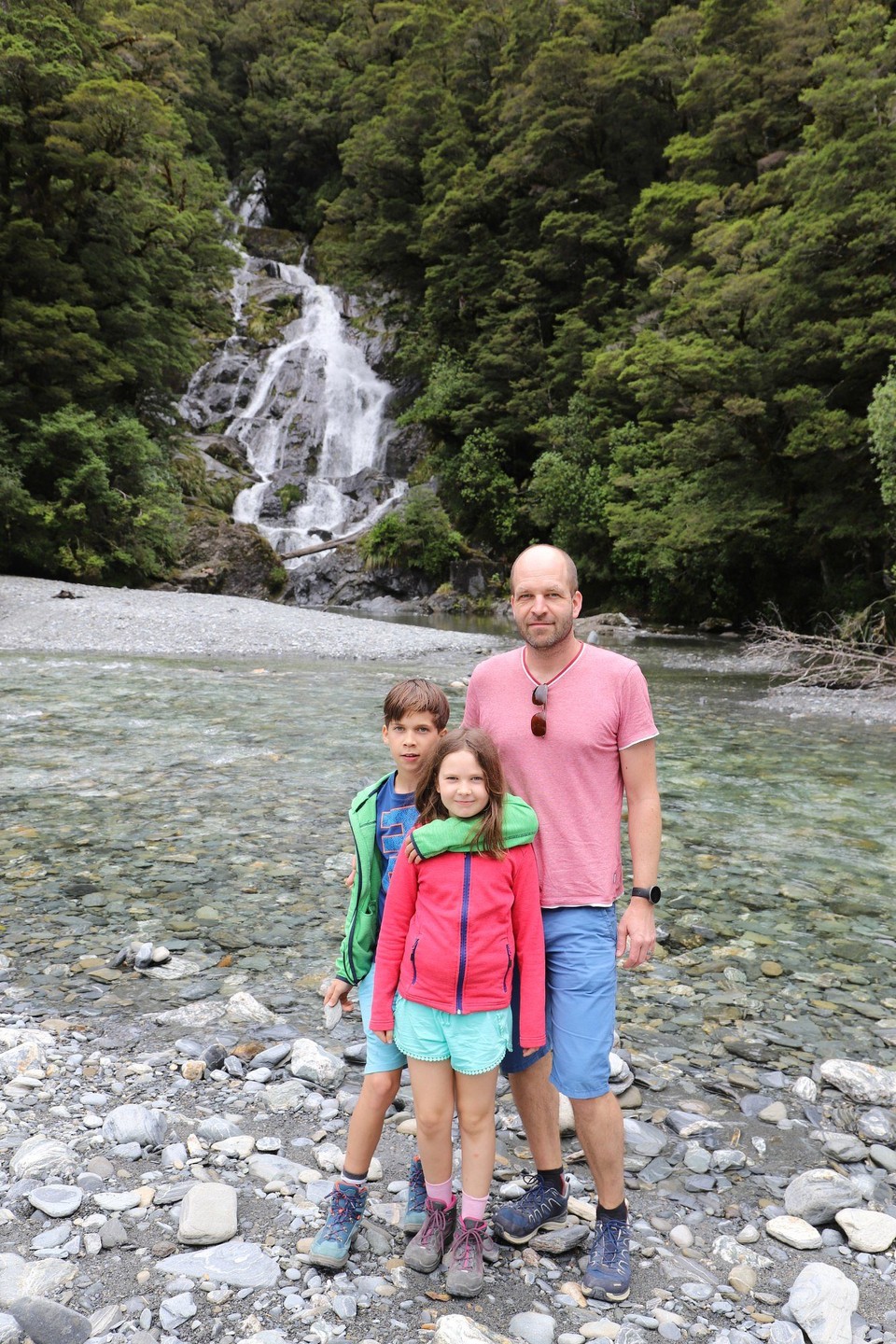Neuseeland - Fox-Gletscher - Posieren bei den Fantail Falls