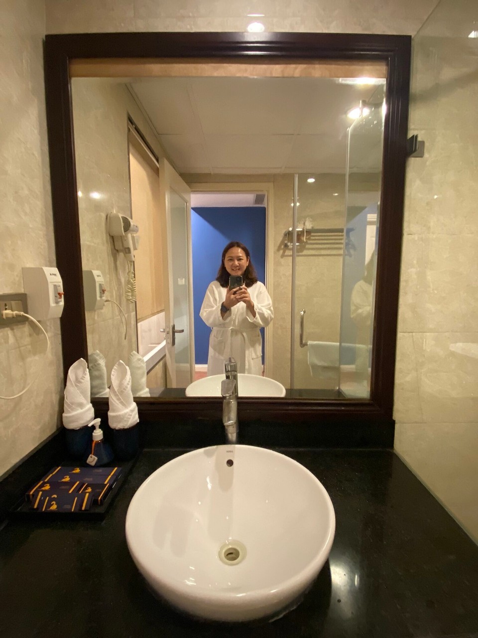 Vietnam - Hanoi - I stayed at 20 Hotel & Apartment. I paid 150 RM per night. It looks like a shop-block hotel (if in Malaysia), but the hotel is very clean and comfy. The staffs are very nice. One staff took time to explain about tourist attraction places in Hanoi. You can easily book the tours after you arrive. 