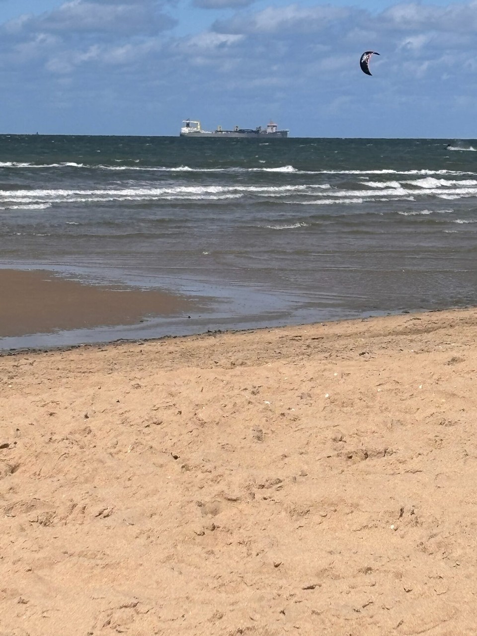 Niederlande - Oostkapelle - Kitesurfer sind hier ebenfalls ein paar unterwegs