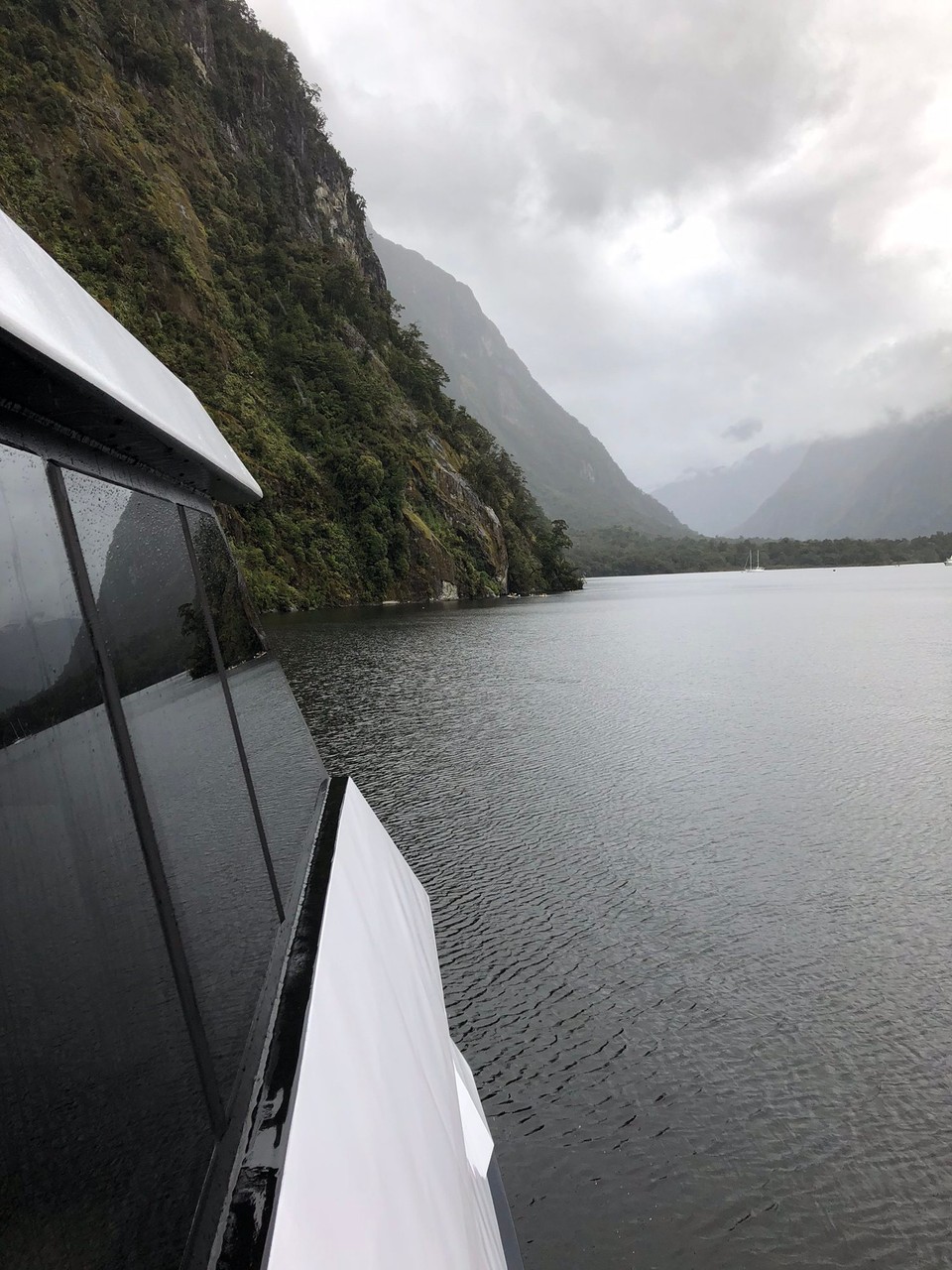 Neuseeland - Milford Sound - Unsere Anlegestelle für die Nacht  im Deep Water Basin.