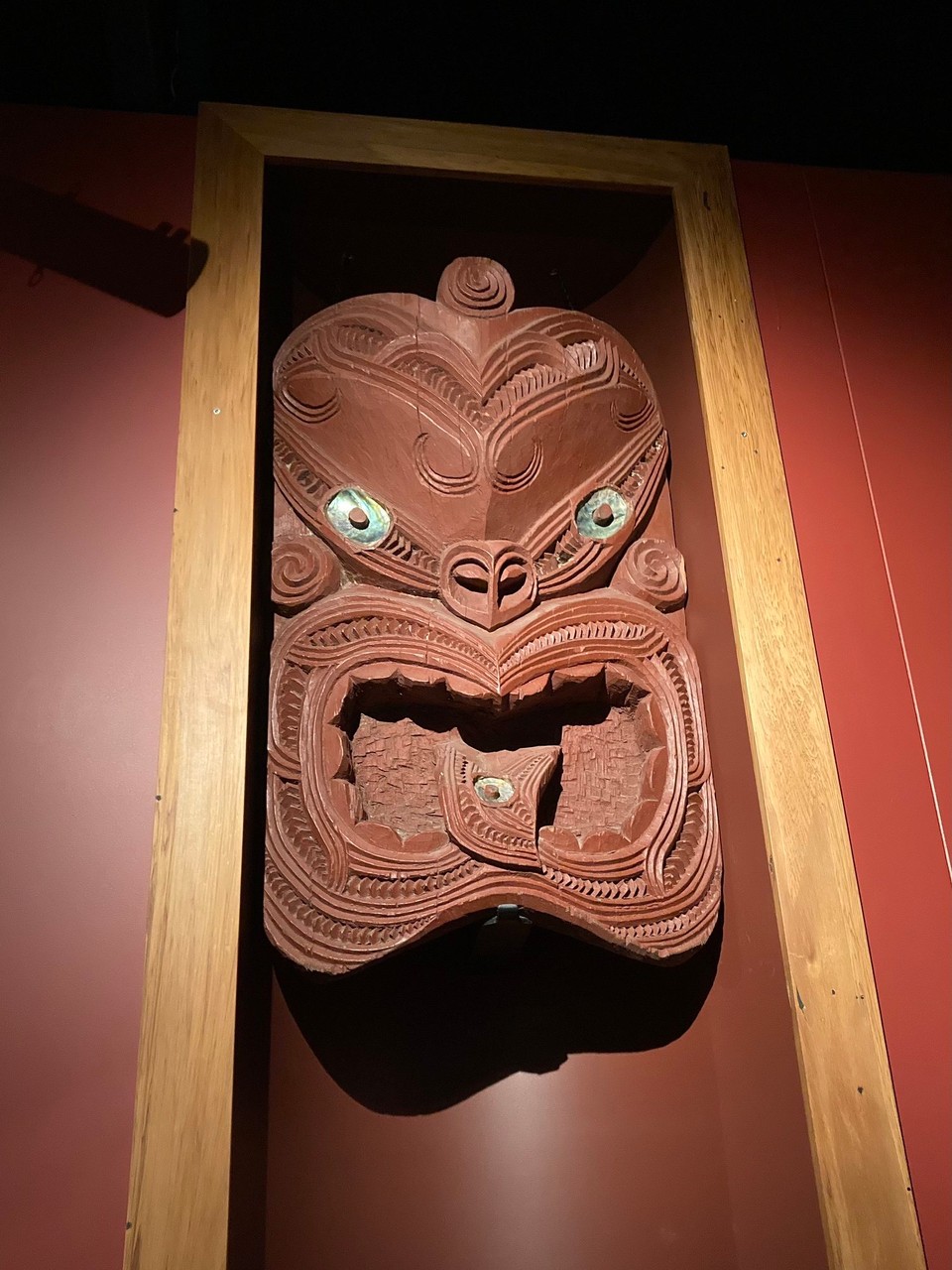 Neuseeland - Gisborne - Bei kaltem, windigen Wetter geht es heute mal ins Tairawhiti Museum