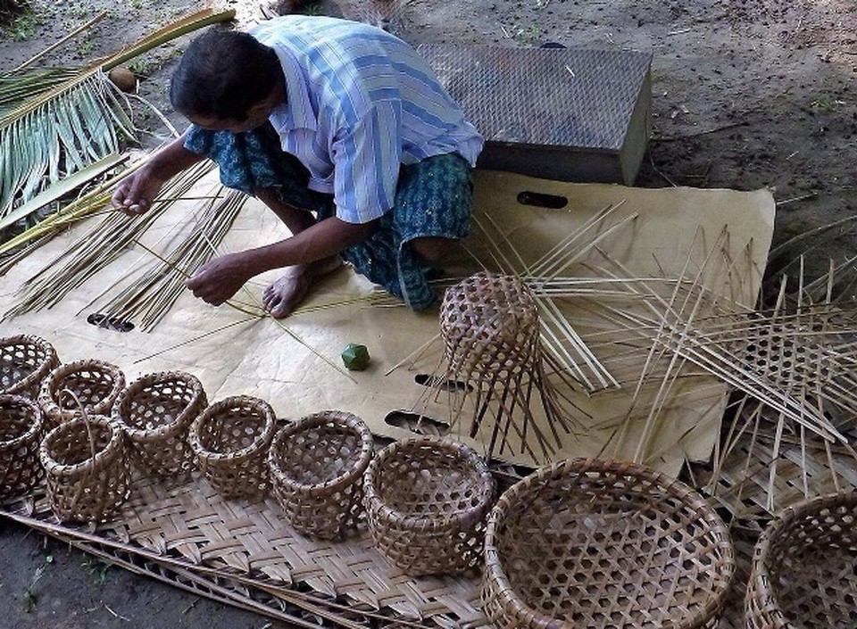 Indien - Kochi - Korbflechter 
