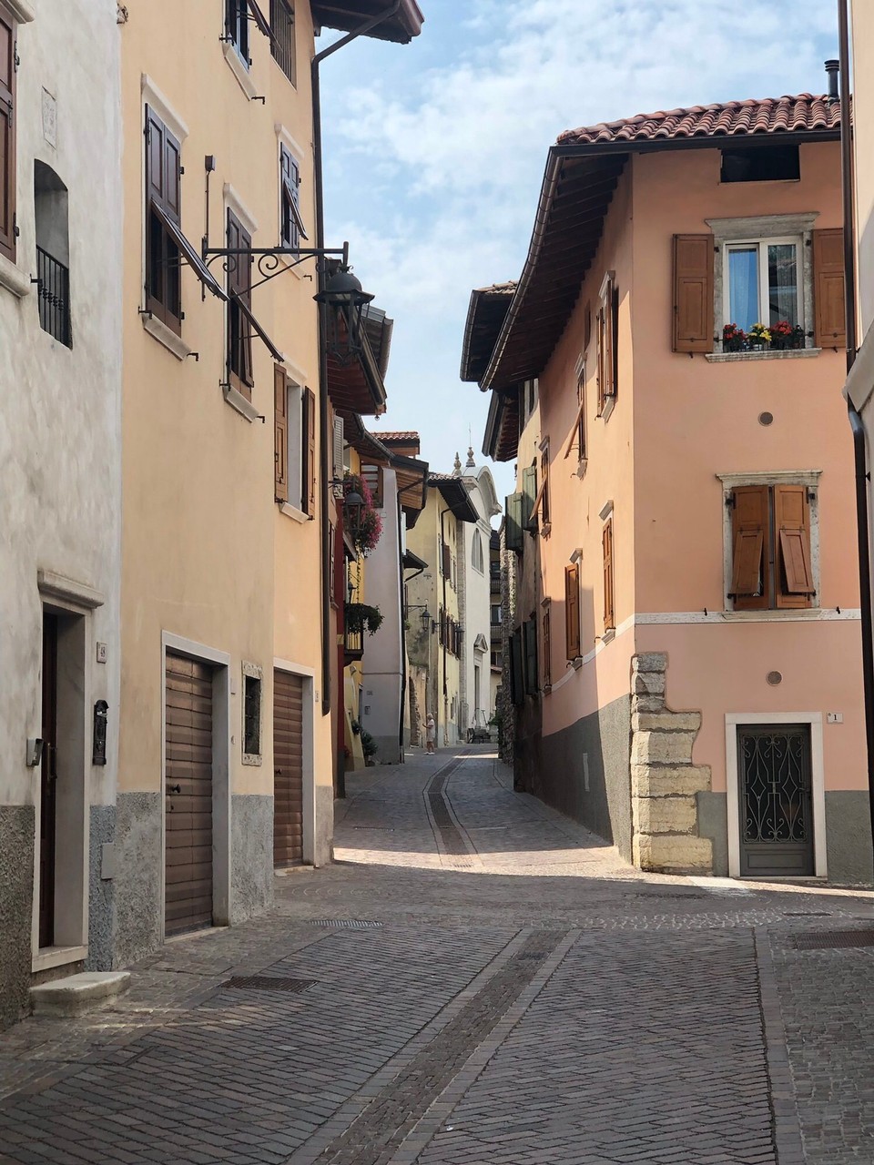 Italien - Montichiari - Straße in Nago