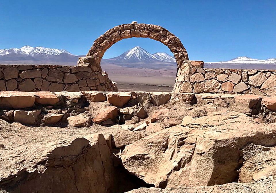 Chile - Atacama Desert - Arty pic at Pakara