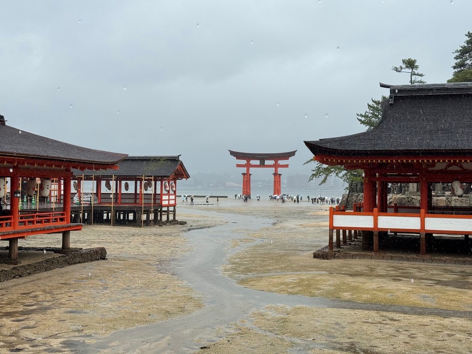 Japan - Hiroshima - Bei Ebbe