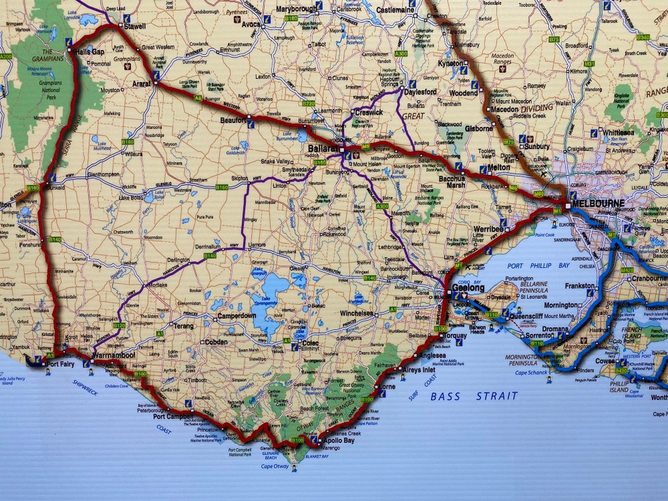 Australien - Lorne - Heute 9. Jan fuhren wir auf der Great Ocean Route ca. 40 km weiter von Torquay nach dem Badeort Lorne. 